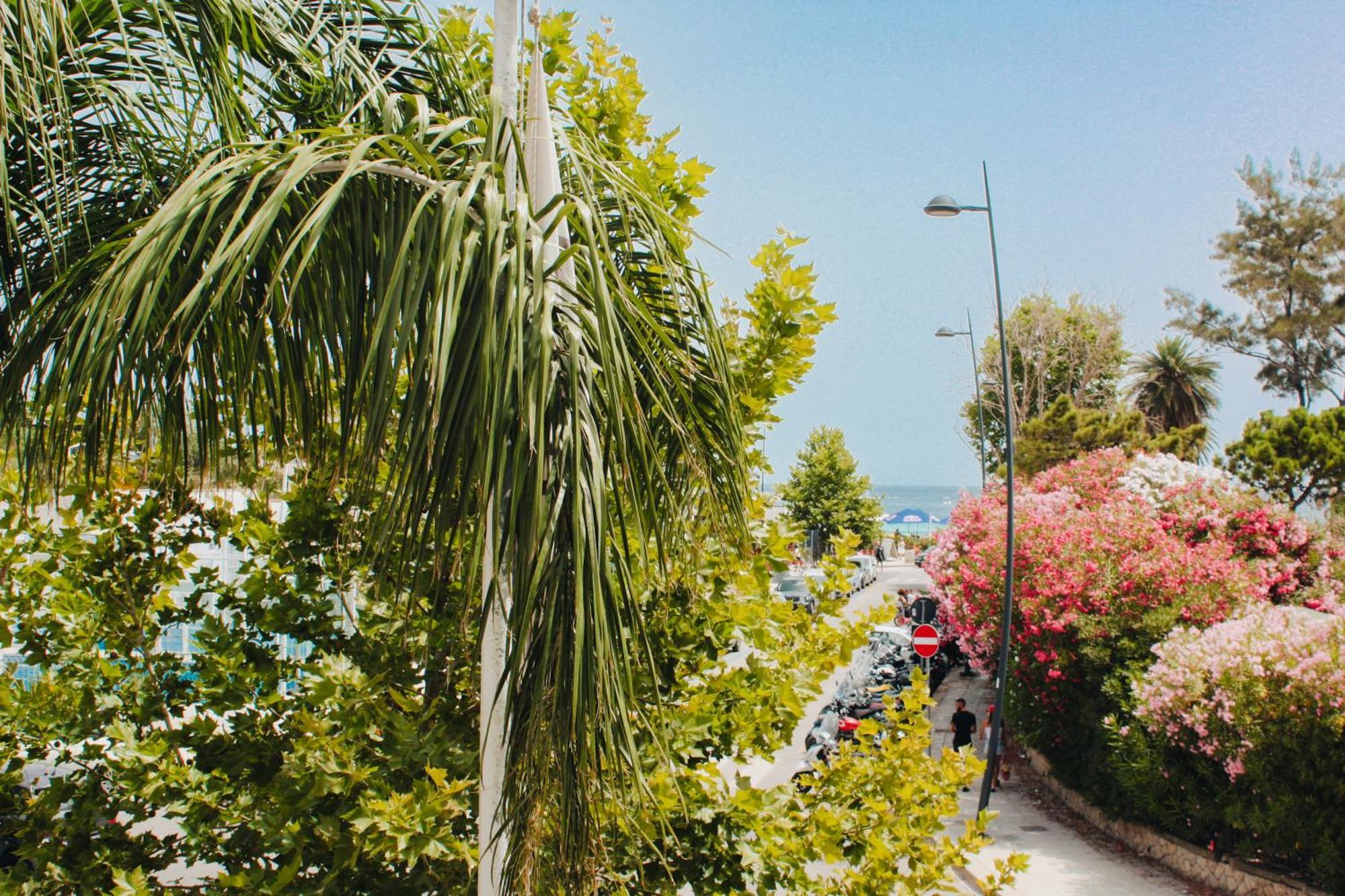 Awa Mondello Hotel ภายนอก รูปภาพ